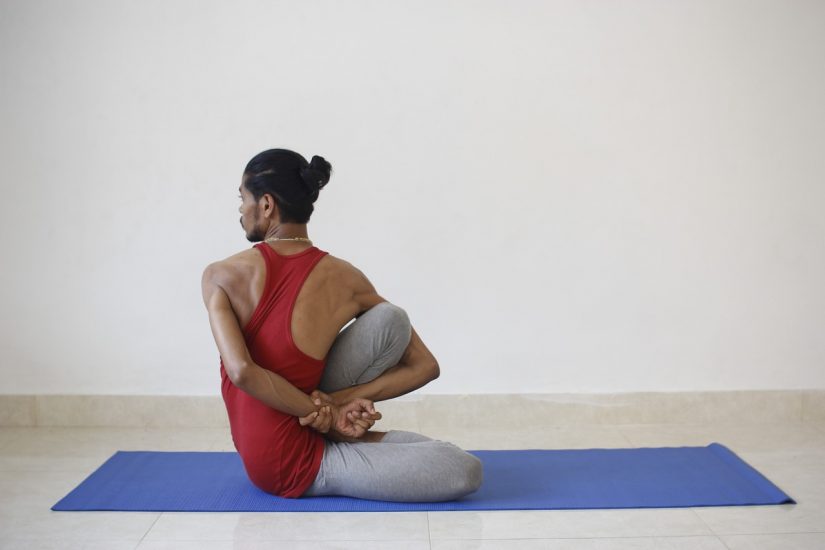 Marichyasana III